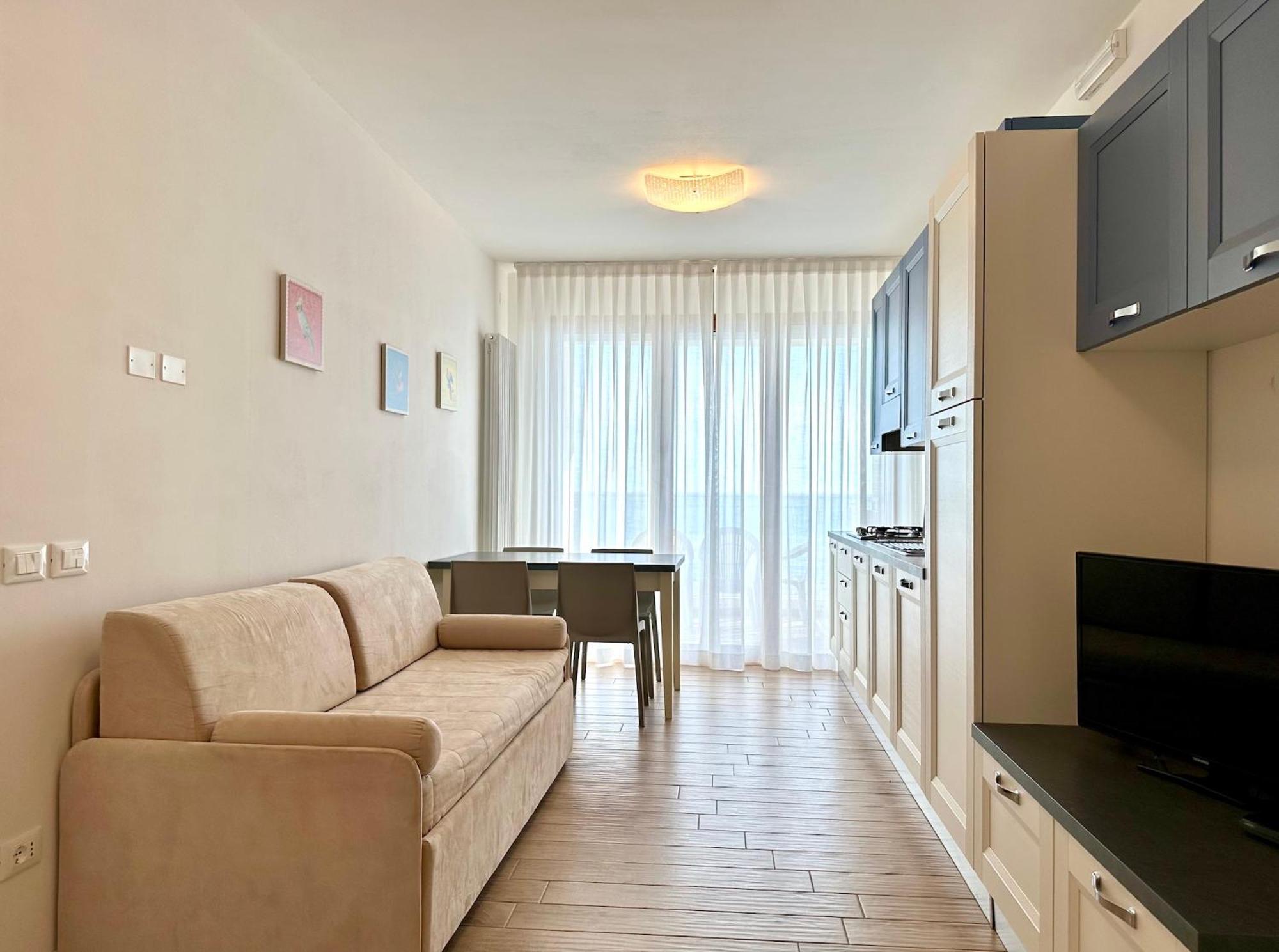 Appartamento Emy Fronte Mare-carraro Immobiliare Jesolo-family *