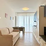 Apartment Emy Fronte Mare - Carraro Immobiliare - Family *
