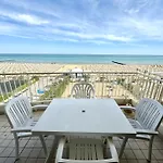 Emy Fronte Mare - Carraro Immobiliare - Family Apartment *